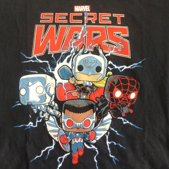 POP TEES Marvel Secret Wars T-Shirt - Picture 2 of 5